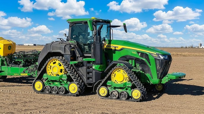 634 hp 13.6 liter engine 8RX 540, fuel 1.123 L or 14 hours at 85 percent load. Hydraulic  418 liters per minute. PTO 548 hp, continuously variable eAutoPowr transmission. AutoPath Rows, Implement Guidance In Reverse, InField Data Sharing and Turn Automation. Rear lift 10.8 tons.