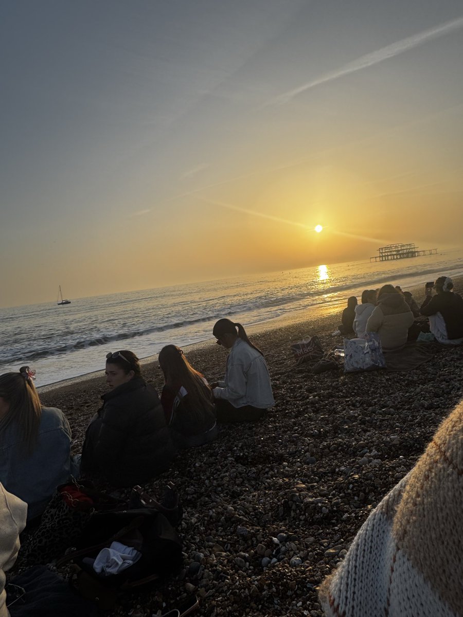 DeviDeception tweet media