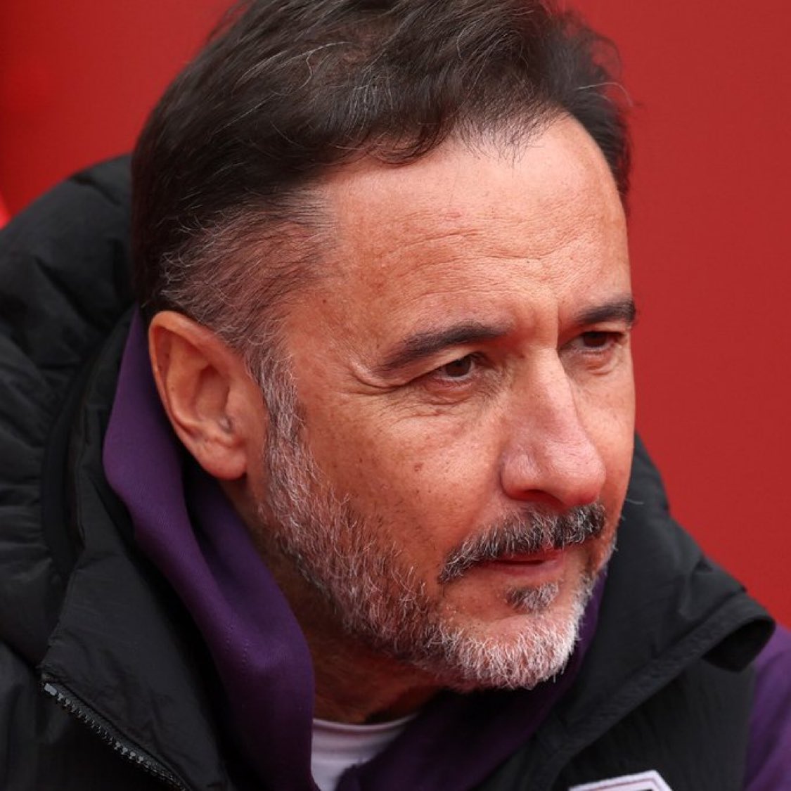 Vitor Pereira: "Fenerbahçe'nin son oynadığı maçta önemli oyuncuları sakatlandı. Ama o kulübün ve Türk halkının ruhunu biliyorum, buraya inançla geleceklerdir." 