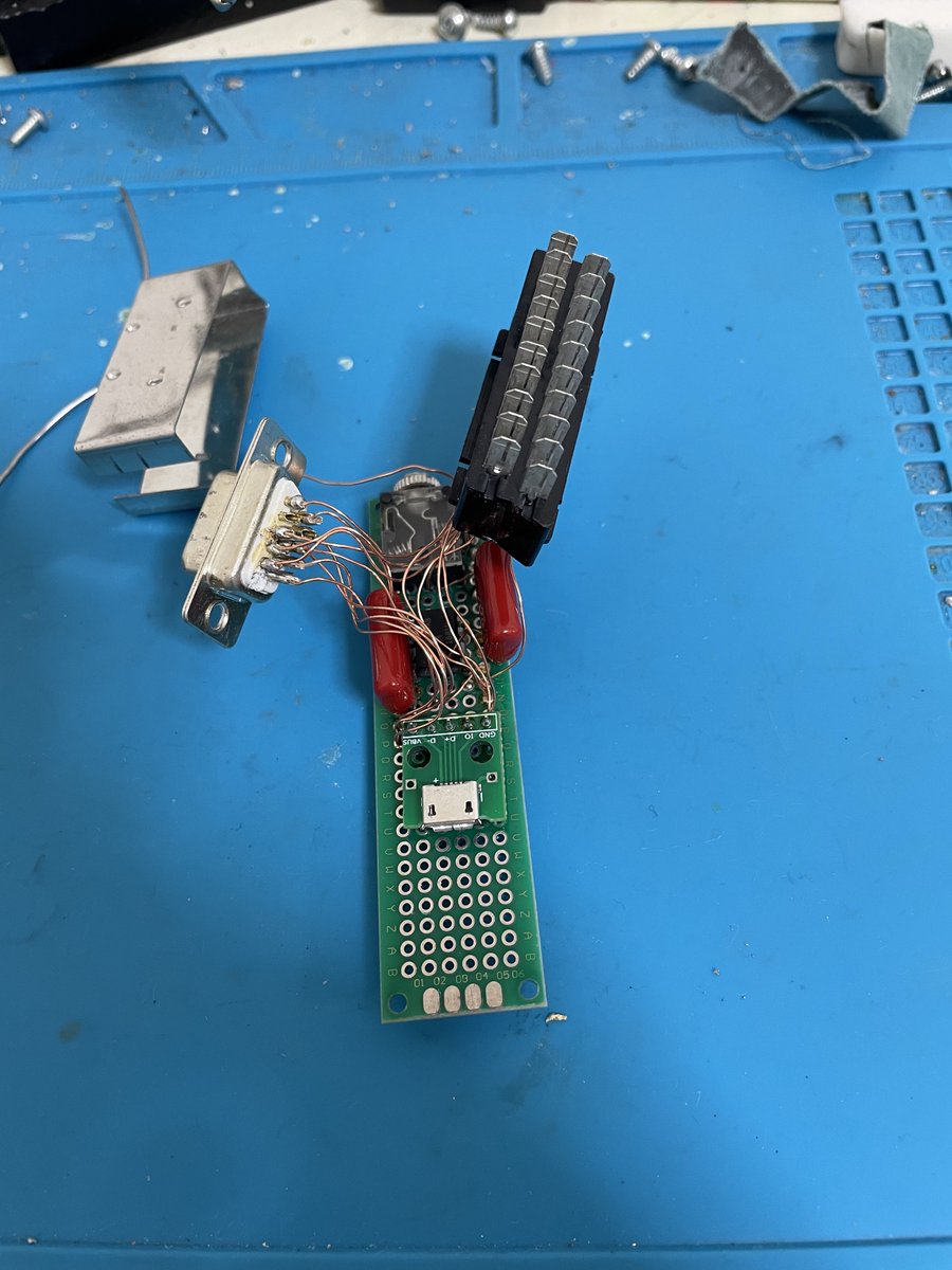 残念ながら、FM77AV用RGBマルチ21→15ピン変換器の製作は失敗しました