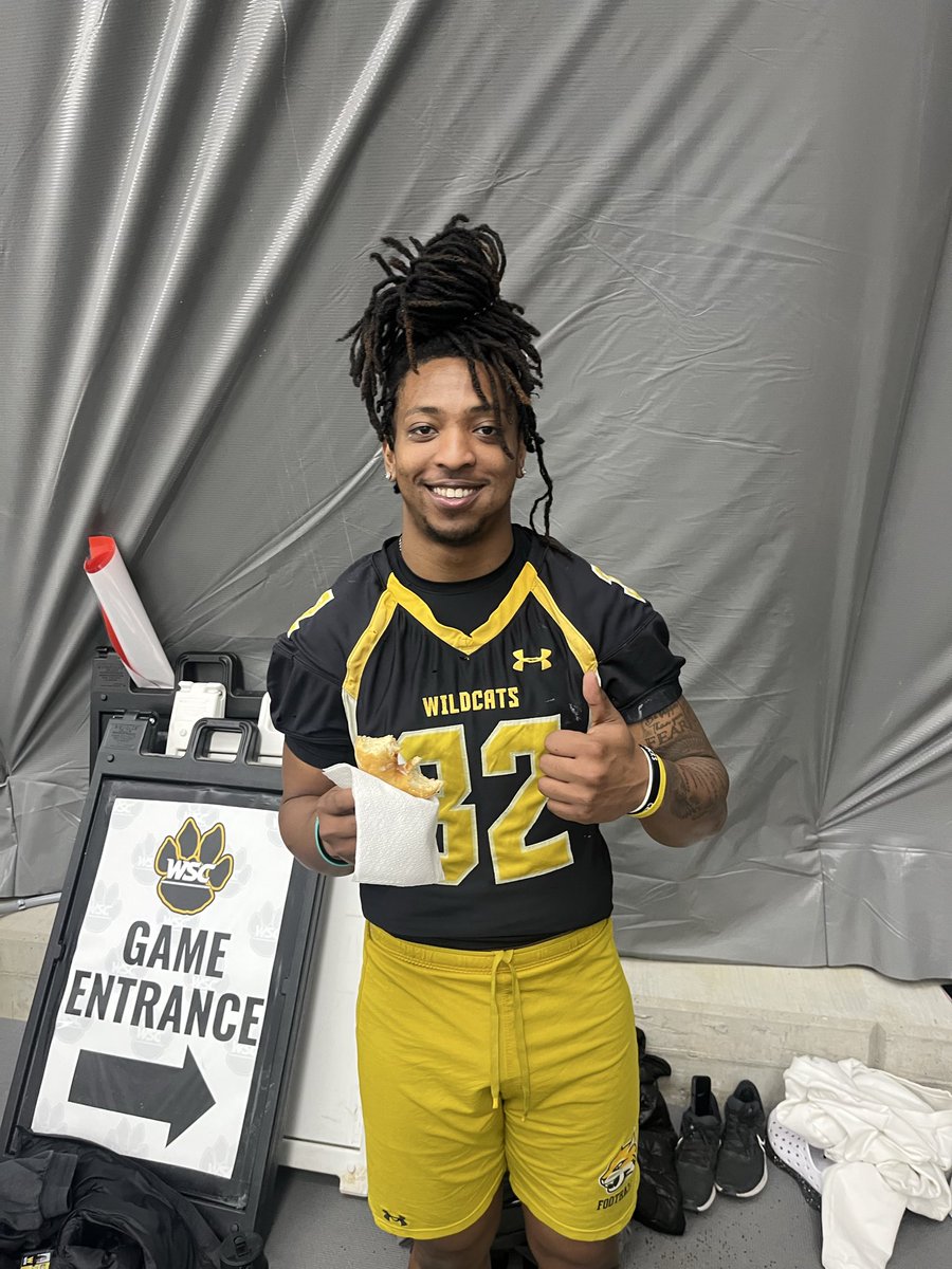 Wayne State Football tweet media