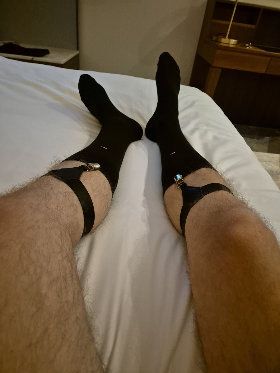 soxboysuit's tweet photo. #socks #blacksocks #dresssocks https://t.co/CY57x1Rkbp