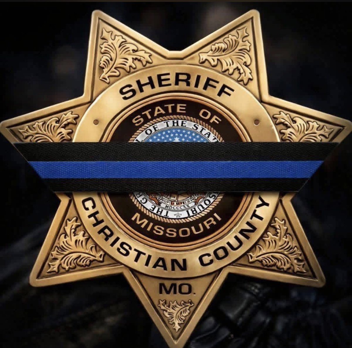 PoliceWinnebago's tweet photo. Our thoughts and prayers are with the members of the Christian County Sheriff's Office and the families of the two deputies who were tragically killed in the line of duty. We also extend our support to the two deputies who were shot and injuried as they recover. -LWPD https://t.co/gzDYeZjEl7