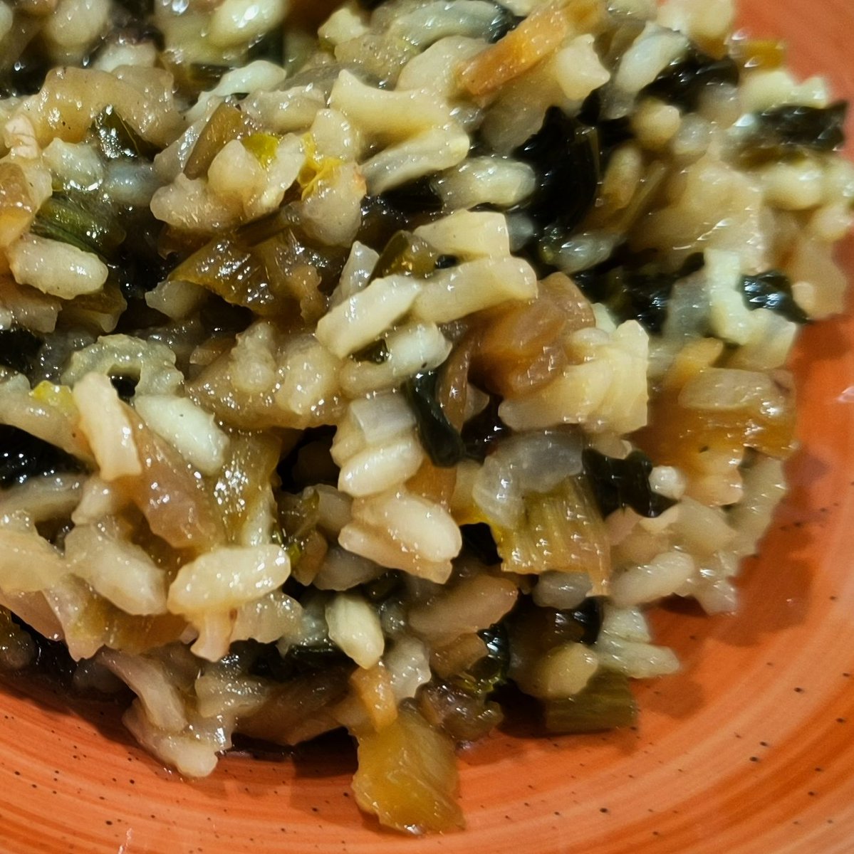 MikeKocht's tweet photo. Motto für den #Risotto: Italien trifft Asien
#PakChoi, #Knoblauch, #Ingwer und #Sojasoße sorgen für den passenden "Touch"
Fleischlos, #vegetarisch. Geht aber sogar #vegan bei vollem Geschmack

https://t.co/UwMTY5iuxI https://t.co/fEdggmS94s