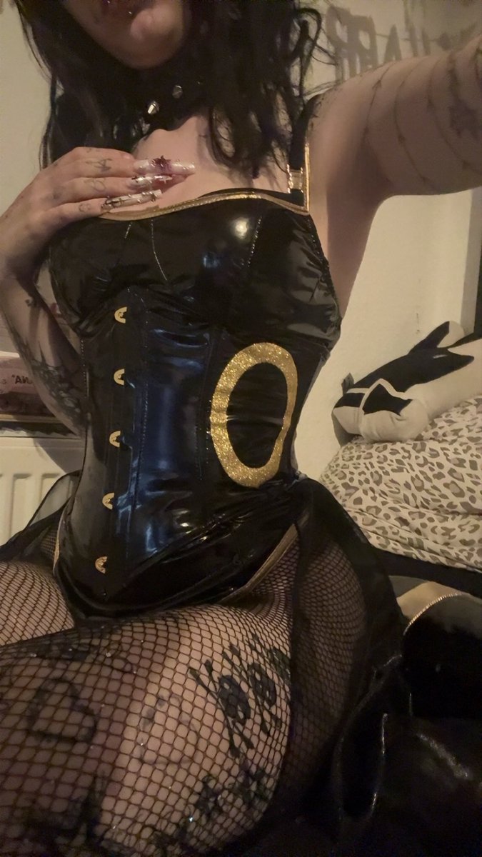 emowithoutemoo's tweet photo. New cosplay yay https://t.co/nhQfhJwGoG