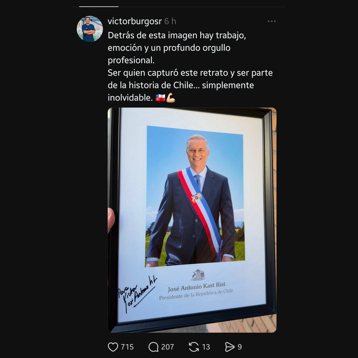 Cuando este triste imagínense a este pobre ser, la contraloría a solicitado detener las impresiones de la imagen presidencial por modificar símbolos oficiales. Ley 2.597.