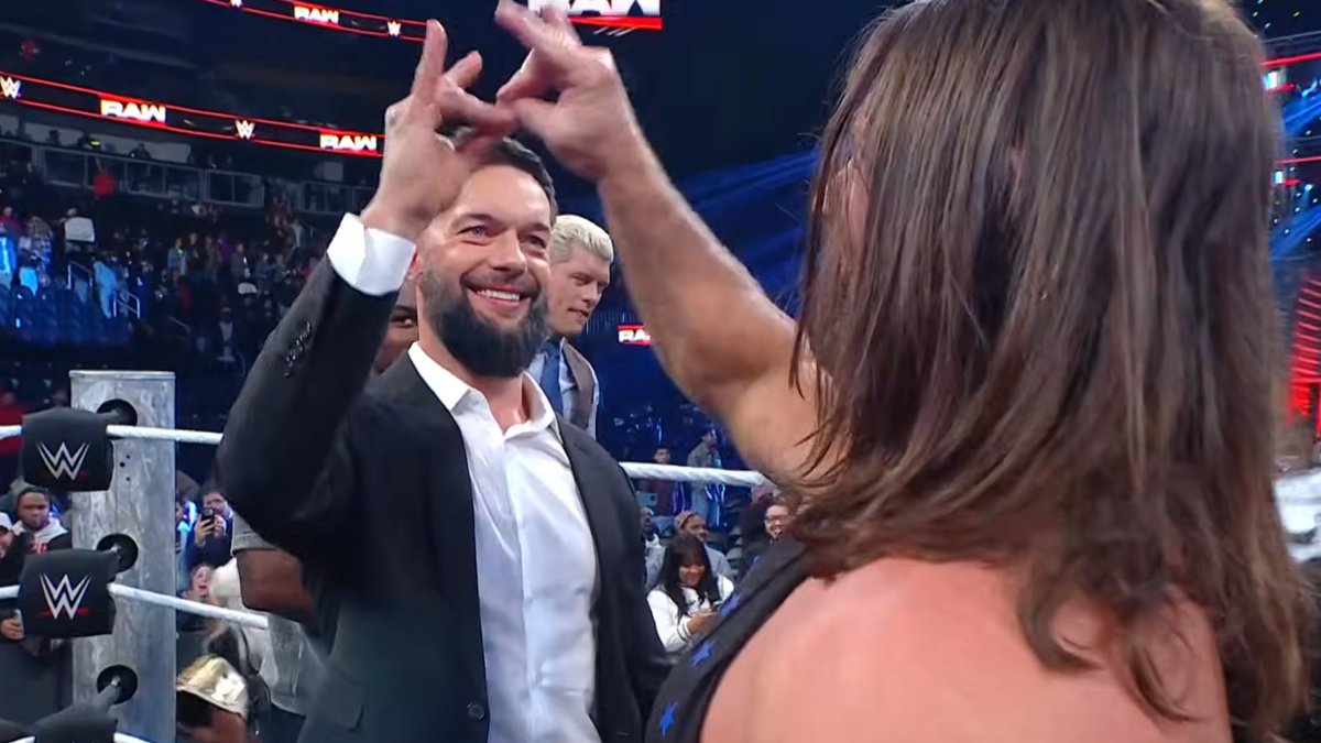 Aaron Fernandes tweet media