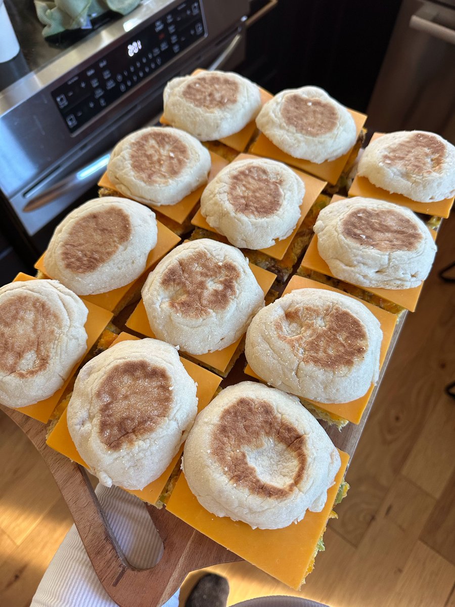 Sarah Bond | Live Eat Learn tweet media