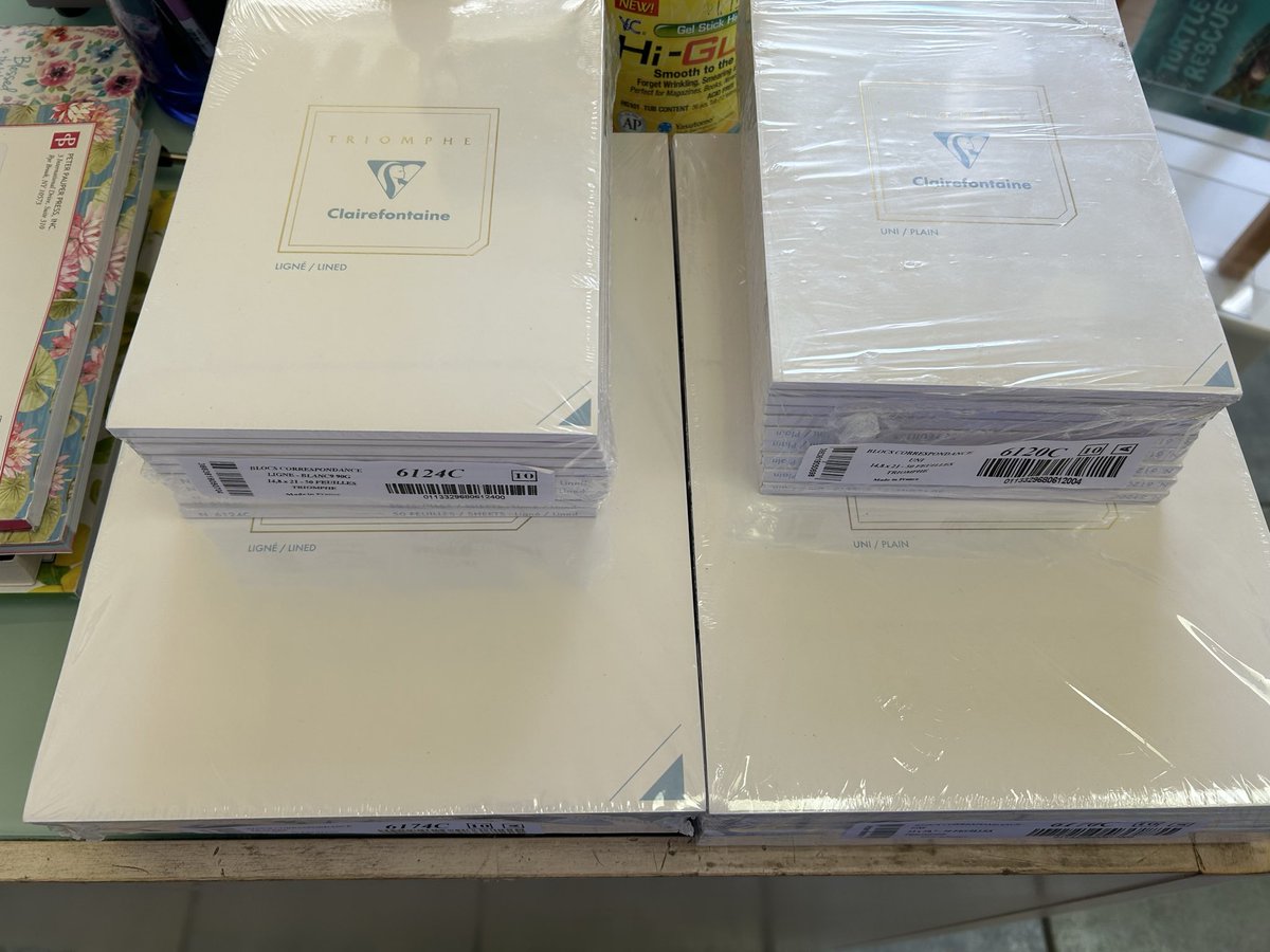 Pam - Pen Lover tweet media