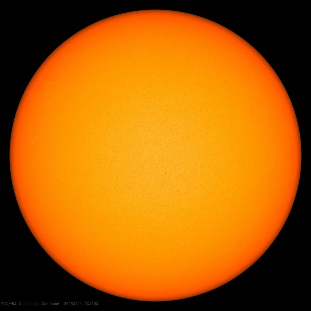 kapragha's tweet photo. @Adani_Elec_Mum Even there was no sunspot today!

@Adani_Elec_Mum please enlighten us - literally. https://t.co/OF23sd2tqR