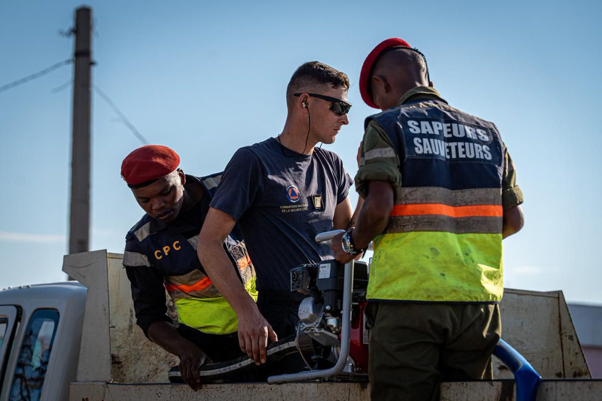 Sécurité Civile tweet media
