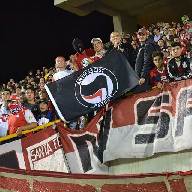 Antifa_Ultras tweet media