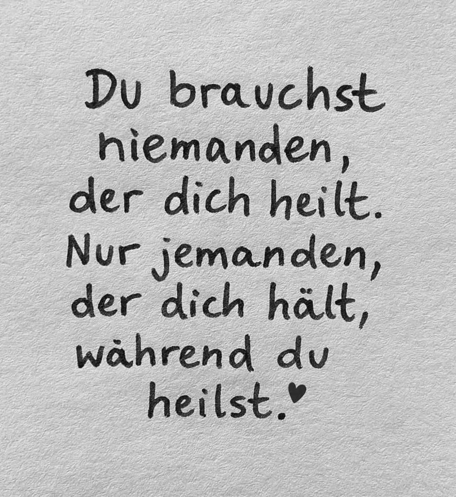 19Ronny95's tweet photo. Gerade in den tiefsten Zeiten des Lebens , sollte man dankbar sein genau so jemanden zu haben. https://t.co/5hUW5uV4aT