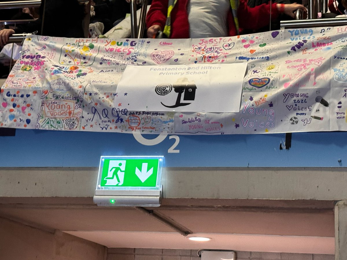 FenhilP's tweet photo. @YVconcerts the @FenHilP banner is up and the children have found their seats. Enjoy yourselves!! 🎤🎶 https://t.co/Sf7Kjt1M87