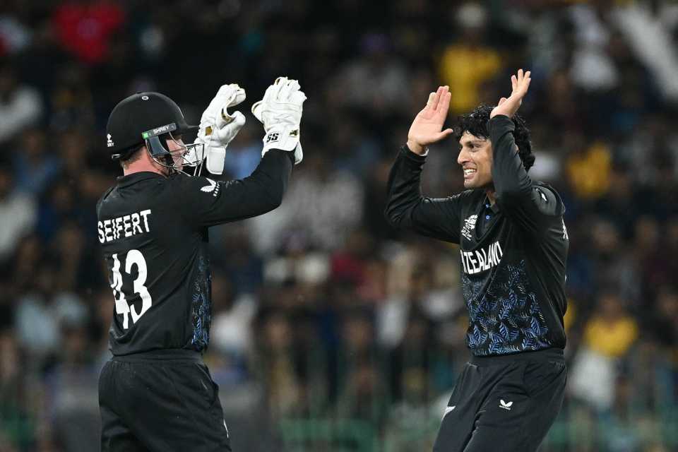 Dheeraj_Nayak22's tweet photo. A convincing win in the Super 8 game against co-hosts Sri Lanka, a crucial 84 run partnership by Santner and McConchie helped to put up a par total, followed by a brilliant bowling effort led by Henry and Rachin. Well played Blackcaps!!!
#BACKTHEBLACKCAPS #T20WorldCup #NZvSL https://t.co/Q2x7zx5ujb