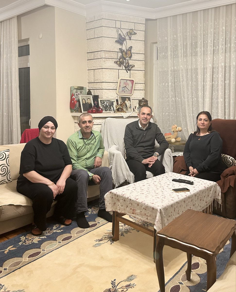 avyunusgunal's tweet photo. 📍Uluç
İftarda üyelerimizden İsmail Yaman’a misafir olduk, paylaşmanın ve Ramazan’ın manevi ruhunu birlikte yaşadık.

Misafirperverlikleri nedeniyle ev sahibimize teşekkür ediyor, hayırlı ve bereketli Ramazanlar diliyoruz. https://t.co/dWUImtly9V