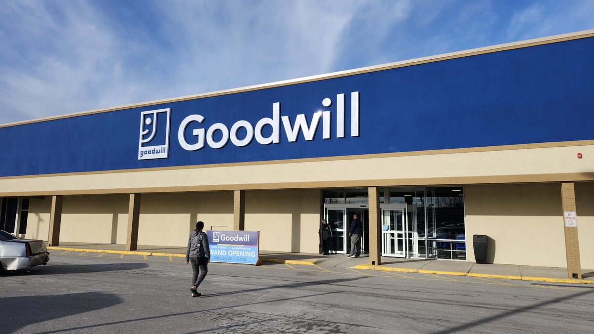 GoodwillIndy tweet media
