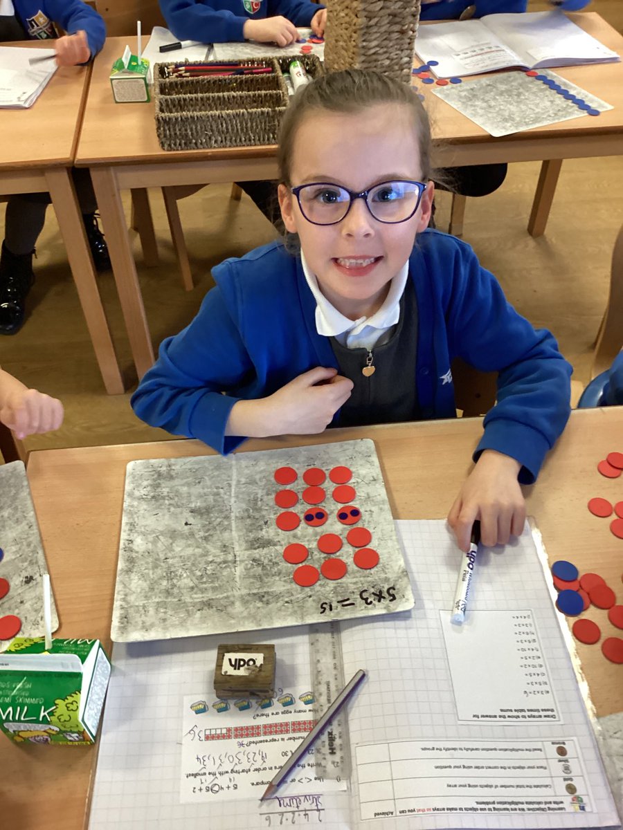 JCAWakefield's tweet image. A great Maths lesson in Year 2 focussing on arrays. We used to counters to represent each multiplication sentence and counted in multiples to find the answer ⁦@JCANumeracy⁩ #array #multiply