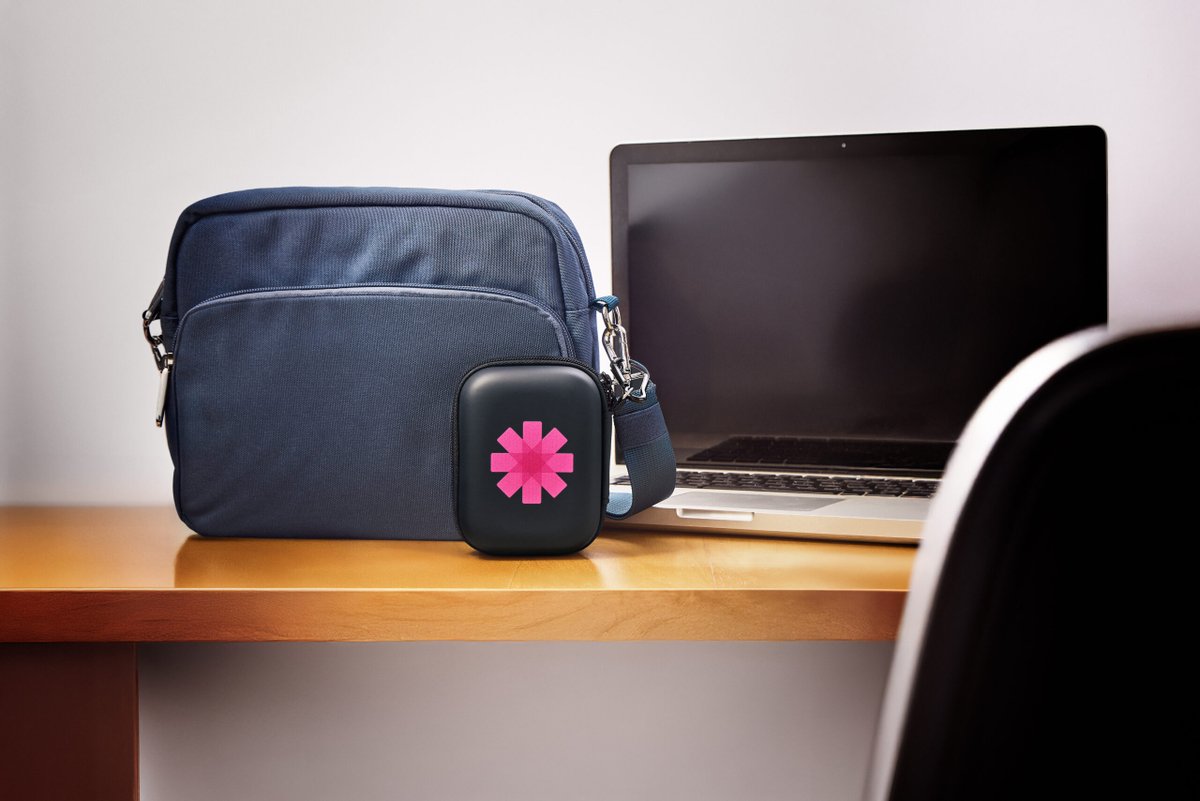 Emergent tweet media