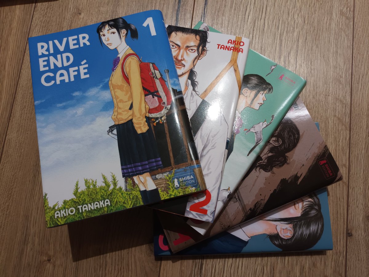 River End Café me manque terriblement ! Déjà 6 mois depuis la sortie du dernier tome... Hâte de retrouver Saki et ses histoires parfois loufoques, parfois émouvantes, mais toujours touchantes. Le café est bien trop silencieux...