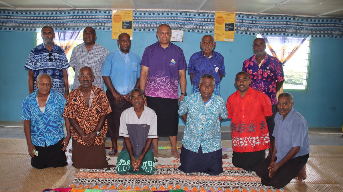 publicworksfiji's tweet photo. Hon. Ro Filipe Tuisawau led a Ministry delegation to Nalele & Semo villages, Nadroga, to thank the Vanua o Tabanivono & Mataviavia for their swift support after the Queens Highway collapse on 11 Feb.
#FijiNews #pwdfiji #infrastructurefj https://t.co/79j4UwUQ9y