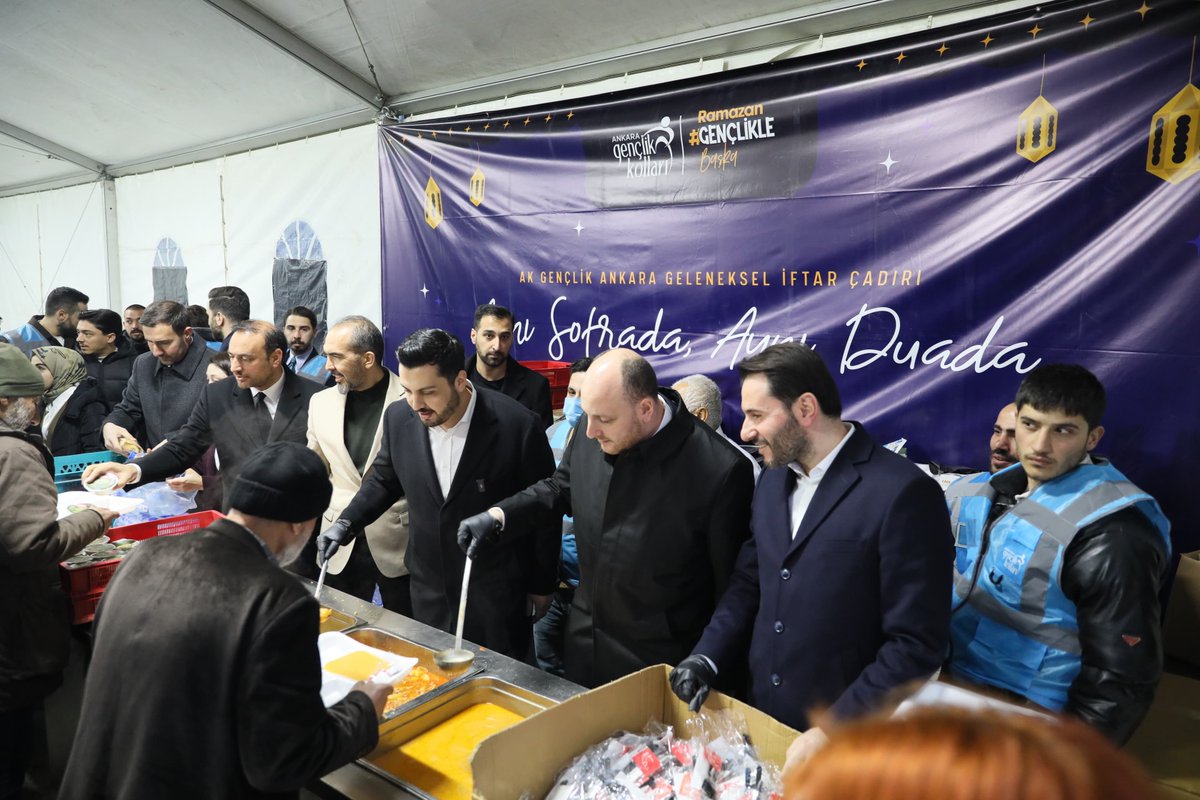 abuyukgumus's tweet photo. AK Gençlik Ankara İftar Çadırı’nda orucumuzu genç kardeşlerimizle birlikte açtık.

Bizim için hatırası ve anlamı özel olan bu çadırda, aynı samimiyeti ve kardeşliği bir kez daha yaşadık.

Gençliğin heyecanı, birlik ruhumuzu büyütmeye devam ediyor.

#MilletimizleNiyetimizBir https://t.co/FyIZPZKzX9