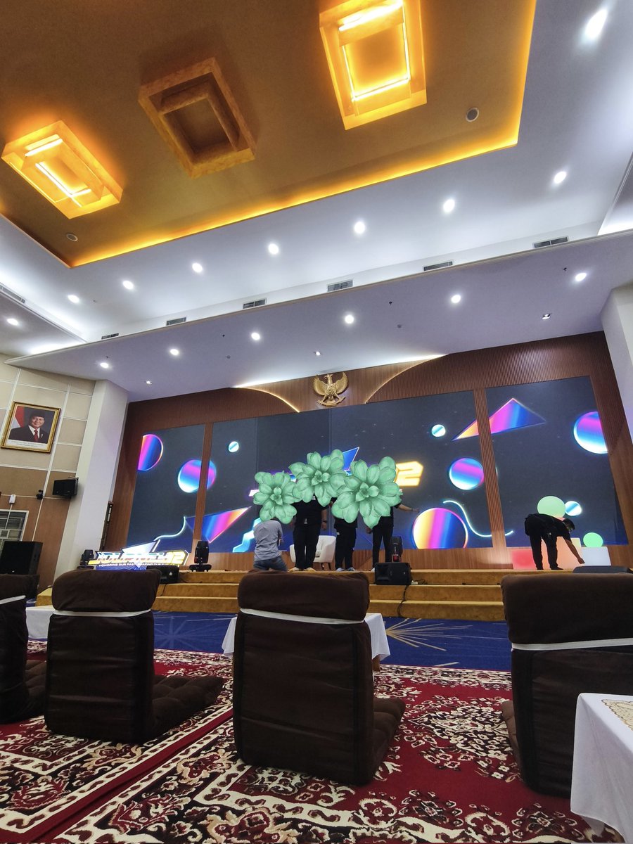 Kirain bakal regenerasi, eh sampe "final season" masih ngurus ginian 🥹
Ini yg kata masnya 'kalo ginian, dia disuruh lembur sampe pagi juga seneng'

Jujur iya. Dan kapan lagi kita kita ini digabung jadi satu tim 😭🤌