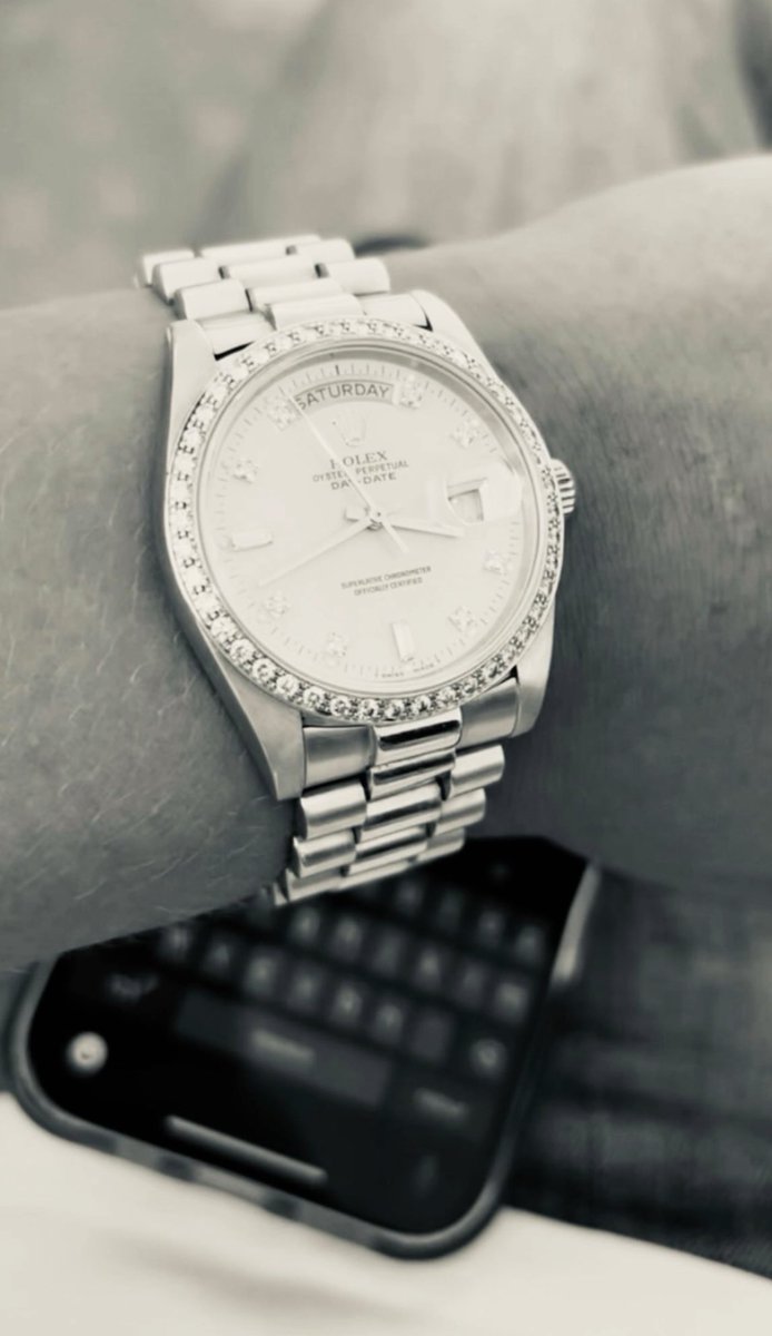 itix_off's tweet photo. Finally got my new baby — trading made it all possible. #rolex #trading https://t.co/2KaOQrhRka