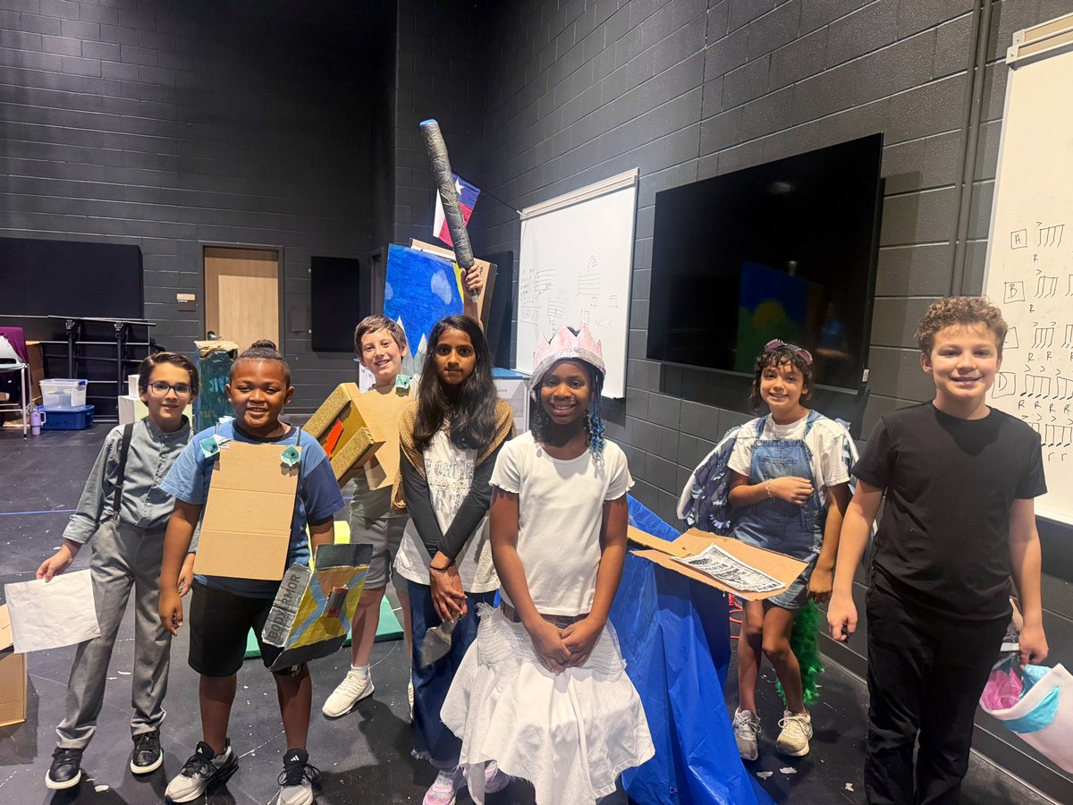 River Oaks IB World School tweet media