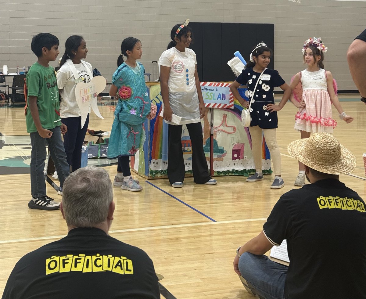 River Oaks IB World School tweet media