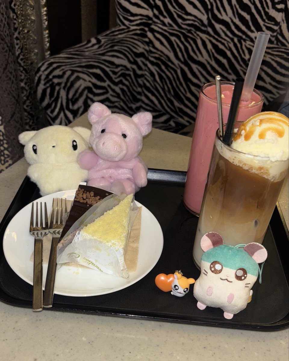 ilsnki's tweet photo. 생일 💕💕 https://t.co/KSQDhPt32P