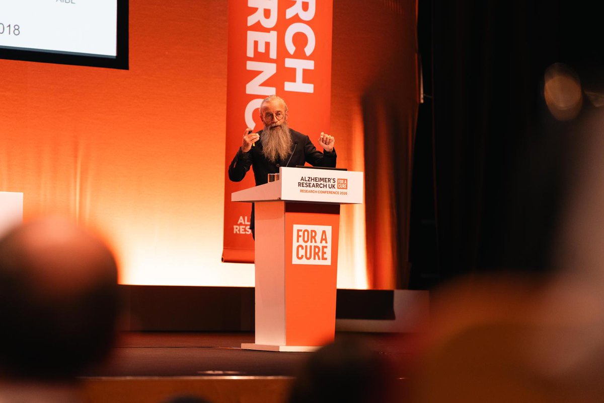 AlzResearchUK's tweet image. Prof Henrik Zetterberg spoke at #ARUKConf today. With more than 2,600 scientific articles published, his work continues to shape progress in the field.