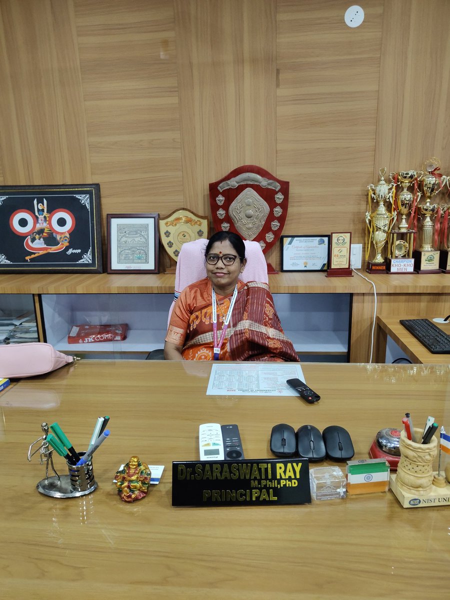 SaraswatiRay2's tweet photo. My College https://t.co/NacbmfWpcM