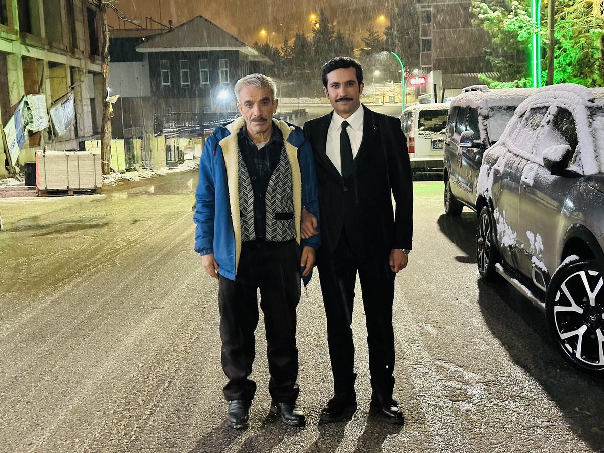 25Koroglu's tweet photo. Şehit Babamız Yaşar Amca ile.. https://t.co/ttxdlvwkAL