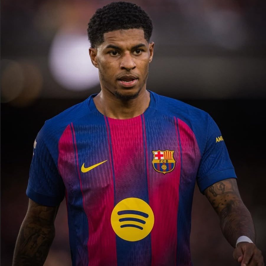 BarcaRecap_fr1's tweet photo. 🚨 | Le Barça veut signer Rashford pour un transfert permanent ! 🏴󠁧󠁢󠁥󠁮󠁧󠁿

— Rashford plaît beaucoup en interne mais Manchester United n'est pas prêt à baisser l'option d'achat qui s'élève à 30M€. https://t.co/eRBF0qvsRB