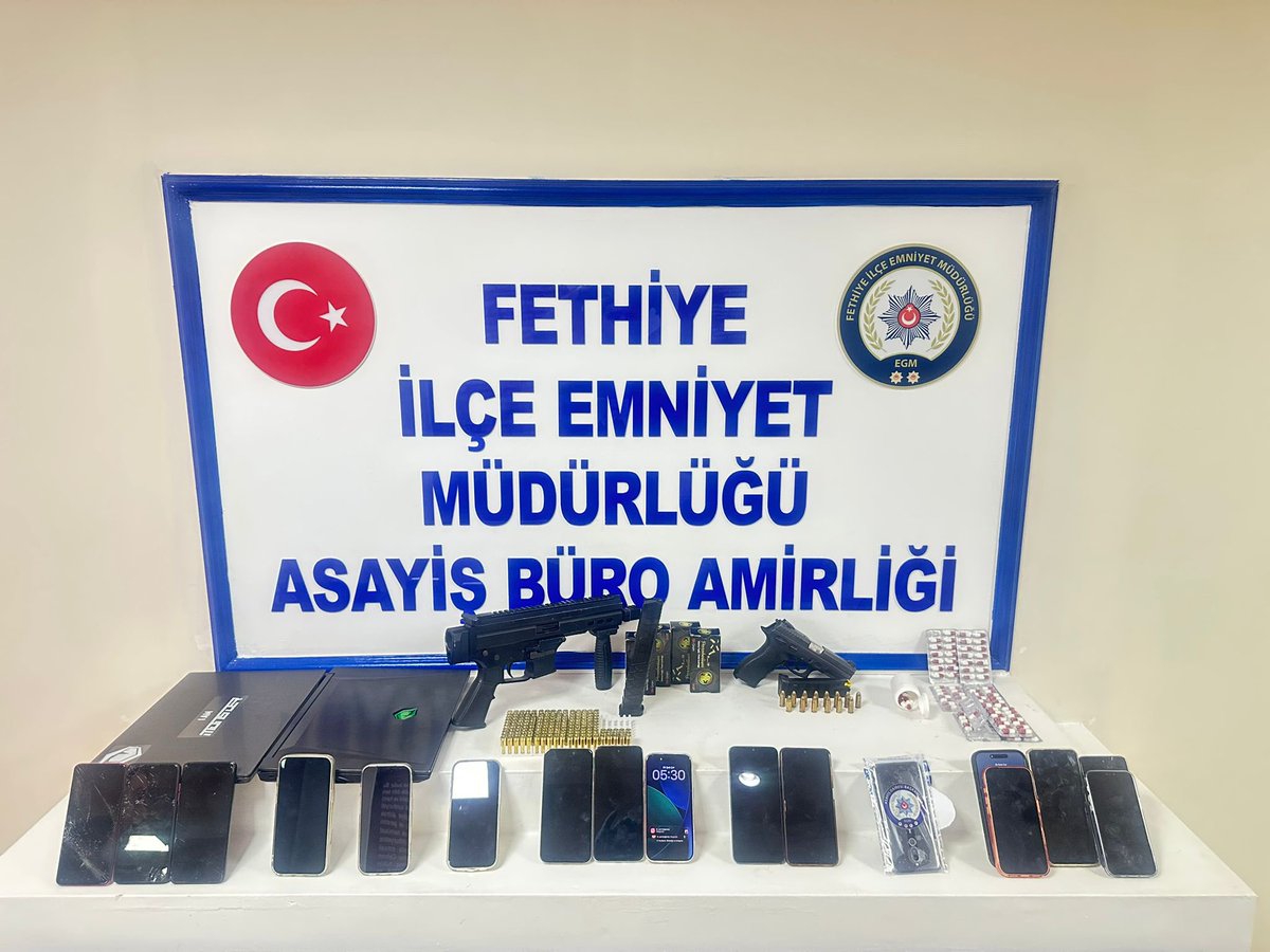 Muğla İl Emniyet Müdürlüğü, 
Fethiye ilçe Emniyet Müdürlüğü,
Asayiş amirliğinin başarılı çalışmaları için tebrik ve teşekkür ediyoruz.👏🏻🇹🇷

<a href="/RTErdogan/">Recep Tayyip Erdoğan</a> 
<a href="/dbdevletbahceli/">Devlet Bahçeli</a> 
<a href="/abakingurlek/">Akın Gürlek</a> 
<a href="/miamustafacftci/">Mustafa ÇİFTÇİ</a> 
<a href="/EmniyetGM/">Türk Polis Teşkilatı</a> 
<a href="/tcmuglavaliligi/">Muğla Valiliği</a>