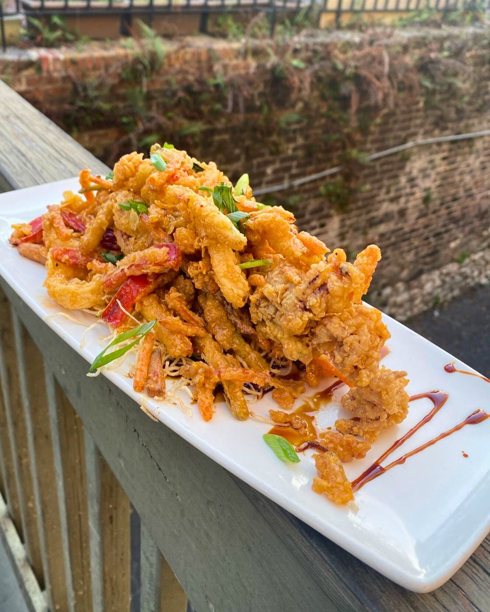 Chart House tweet media