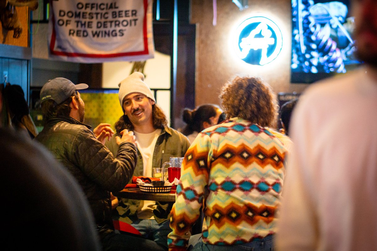 Quizzo Trivia tweet media