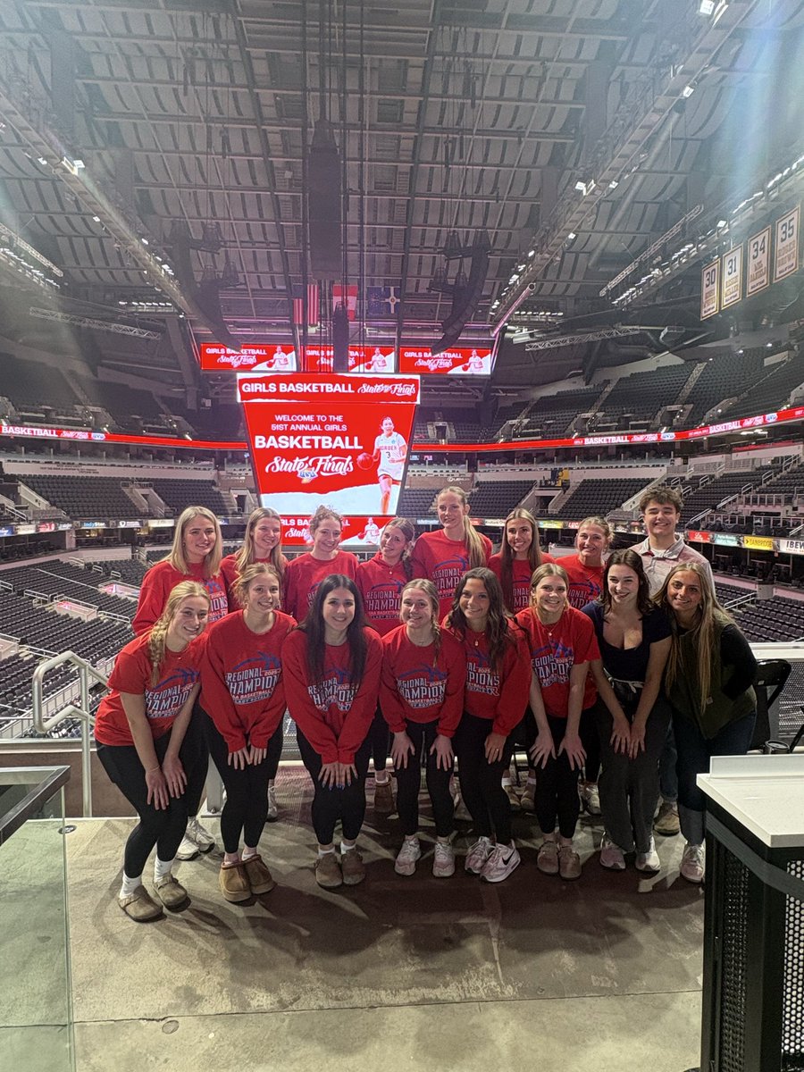 Roncalli Lady Royals Basketball tweet media