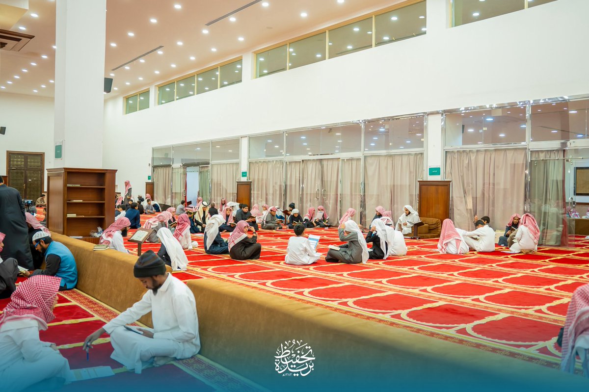 tqb_org's tweet photo. في أسبوعه الأول، يواصل برنامج #براعم_القران مسيرته المباركة بأرقام تعكس حجم الأثر:

▪️ 86 حلقة قرآنية
▪️ 3090 طالبًا مسجلاً 
▪️ 437,345 وجهًا مقروءًا

جهود متواصلة، وعطاء ممتد، لصناعة جيلٍ يرتبط بالقرآن تلاوةً وتعلمًا ✨ 

📸 جانب من التغطية https://t.co/RhFTxoixzW