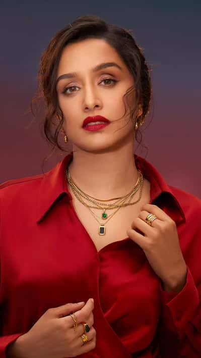 shraddhasmehnaz's tweet photo. Every phase of her career shows courage to try something new.

16 YEARS OF SHRADDHA KAPOOR https://t.co/u9sfV0Ee3E