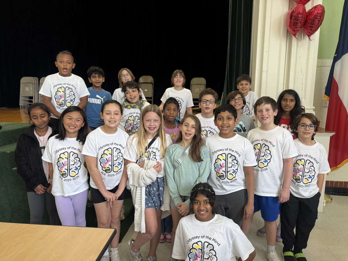 River Oaks IB World School tweet media