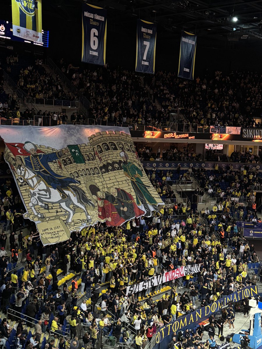 BİR HİKAYE ANLATTIN YARIM KALDI;

O HİKAYENİN SONUNU TÜRKLER YAZDI! 🇹🇷 

#UNIGFB