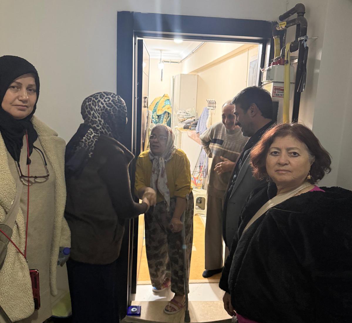 📍Soğukkuyu Mahallesi 

İlçe yöneticilerimiz, İlçe Koordinatörümüz ve Mahalle başkanımız iftar sonrası  çay sohbetine Soğukkuyu Mahallesi sakinlerinden Orhan ve Vesile Kayan ailesinin evine misafir oldular. 

Misafirperverliklerinden dolayı kendilerine teşekkür ederiz.