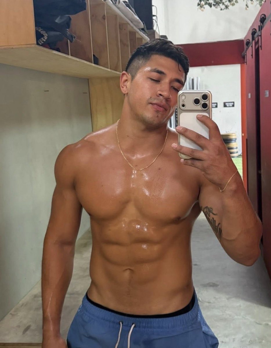 desafiologia_'s tweet photo. Marlon 🥵😍😈 https://t.co/jvBCsRqjk4