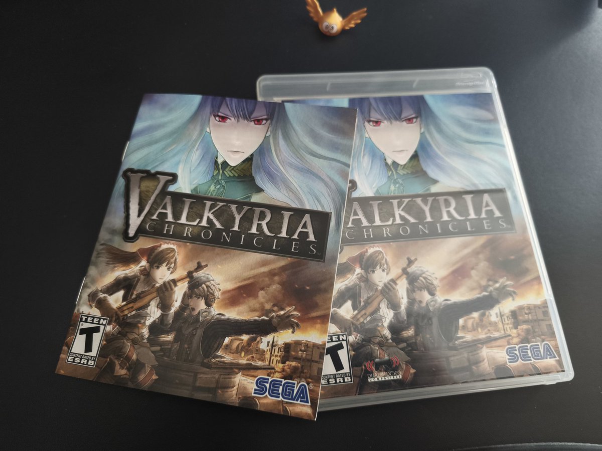 Vi este tweet y estuve obligado a compartir un juego de mi estantería que considero una obra maestra 👀✨