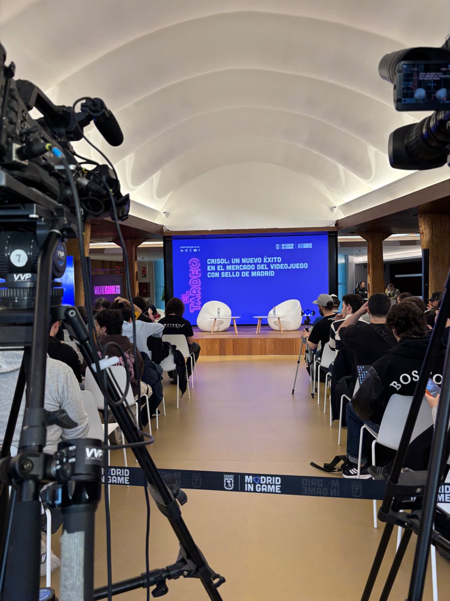 The Twisted House tweet media