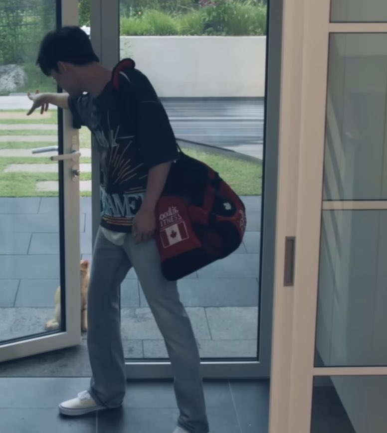 ที่สุดของความน่ารักบนโลกใบนี้เลยล่ะ ม้าคเปิดประตูให้แมว🥹🥹🥹🥹🥹🥹🥹🥹🥹🥹🥹🥹🥹