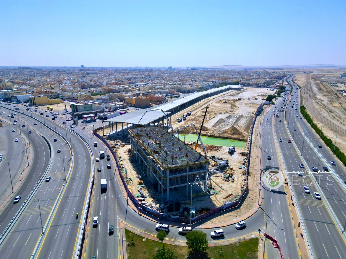 مشاريع الأحساء tweet media