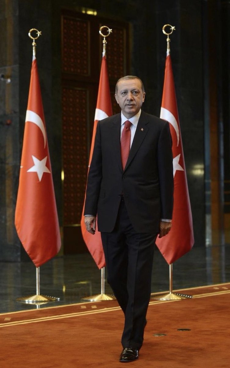 Sağlık ve afiyetle nice senelere, REİS!
Allah Celle Celâlühü, sizi başımızda, daim ve kaim eylesin.